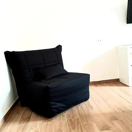 Apartment Cave *